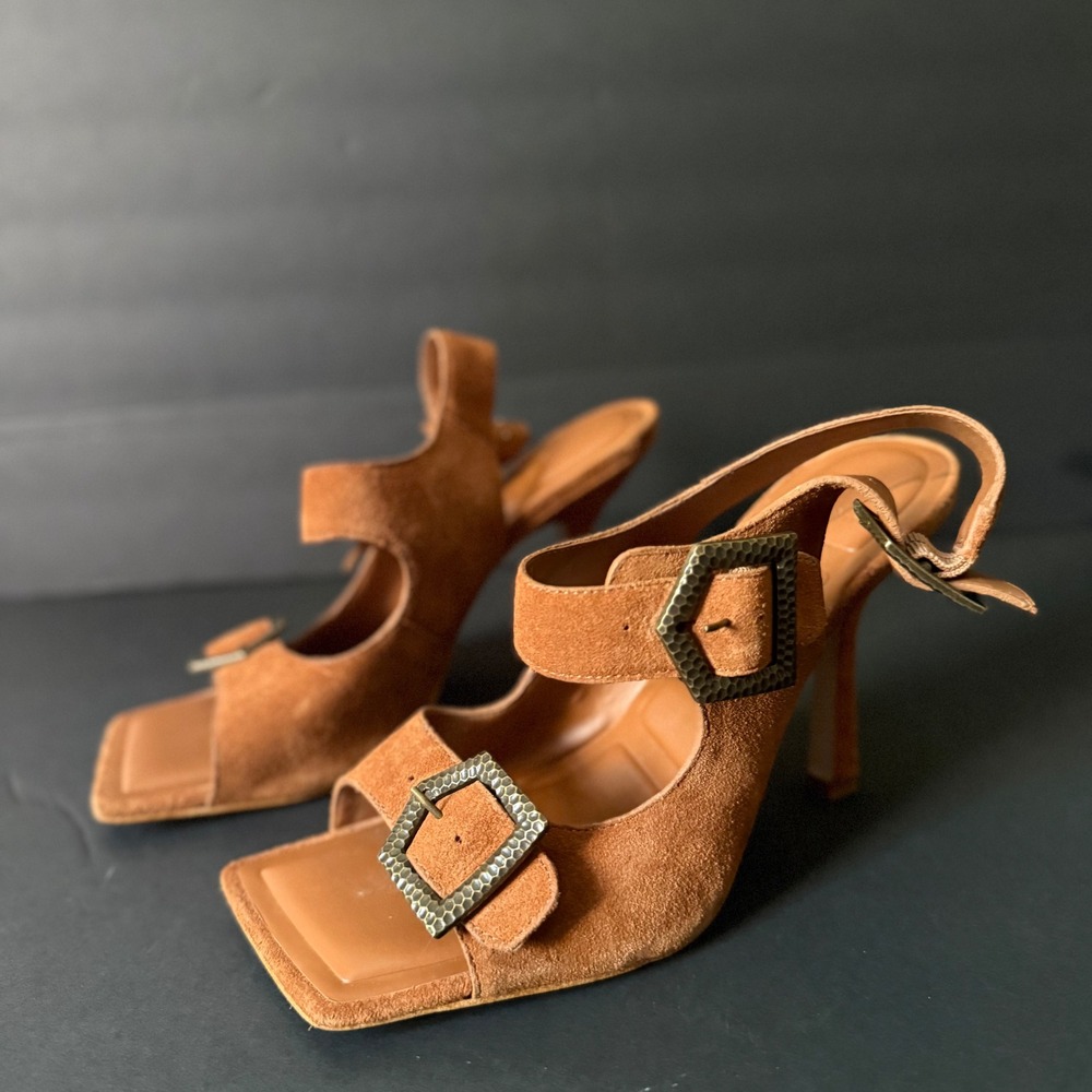 Gianni Bini Women Tan Suede Square Toe Slingback Heels with Buckle Accent Size 6 - Picture 8 of 8